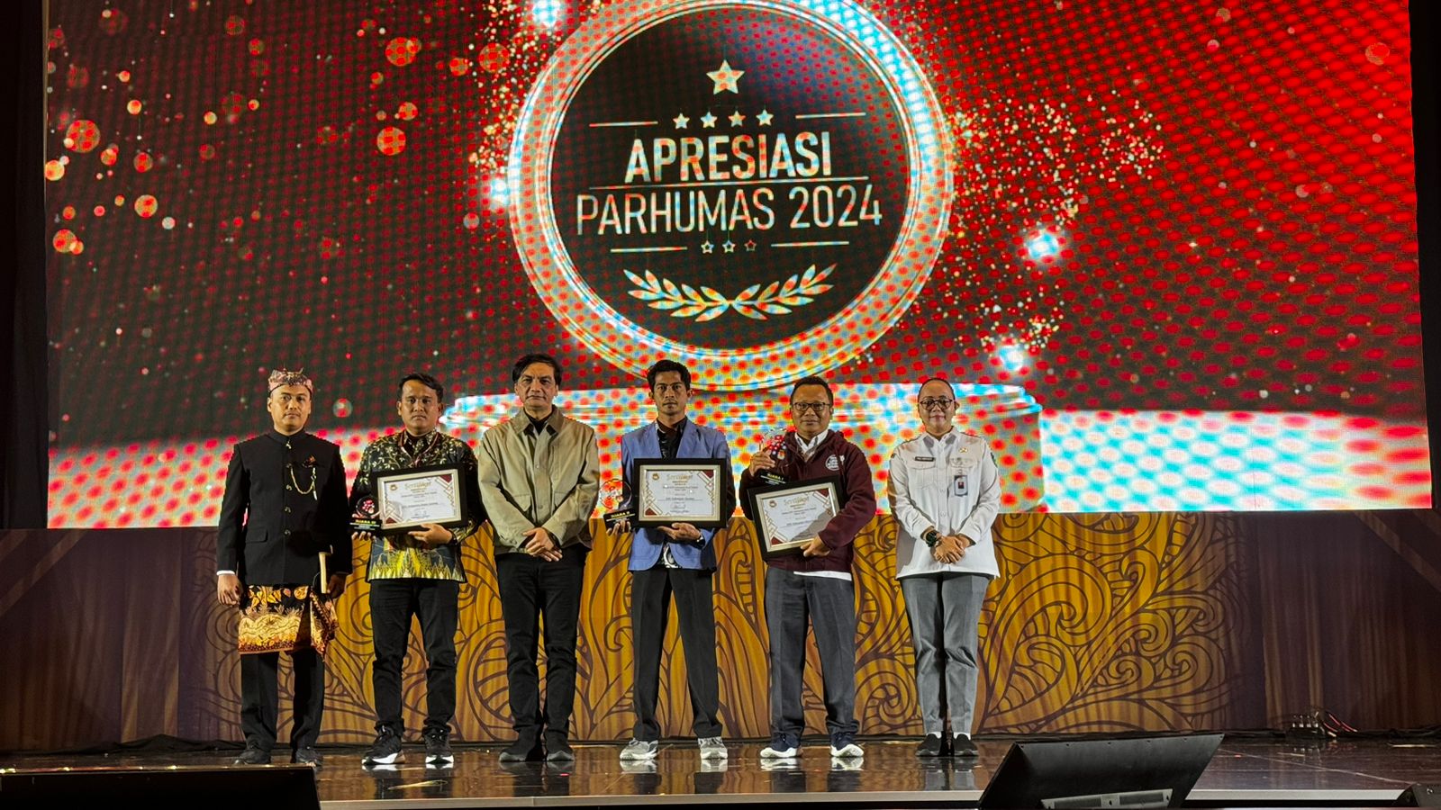 KPU Banyumas Raih Juara 1 Media Sosial KPU Kabupaten/Kota Terpuji Penganugerahan Apresiasi Parhumas 2024