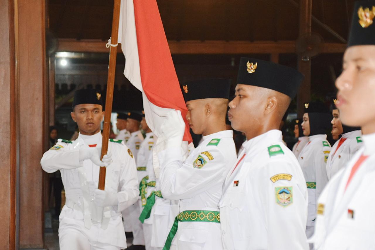 Paskibra Banyumas Siap Kibarkan Bendera Merah Putih pada HUT RI ke-79