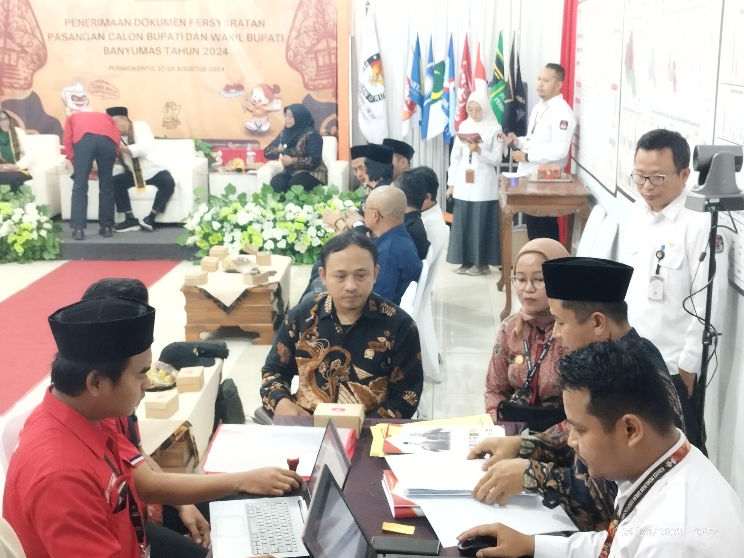 Bawaslu Banyumas Awasi Penerimaan Pendaftaran Paslon Bupati dan Wakil Bupati di KPU