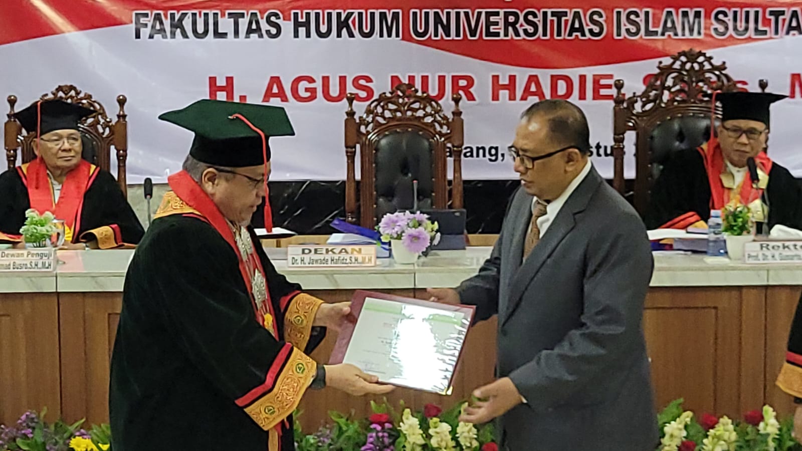 Sekda Banyumas Raih Gelar Doktor di Unisula Semarang, Kaji Parkir Berbasis Nilai Keadilan