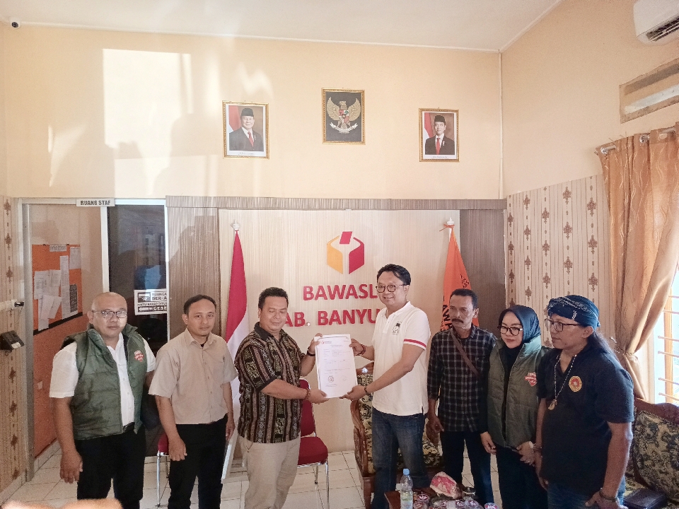 Ratusan Kades Diduga Terima Rp 1 Juta untuk Pemenangan Lutfi-Yasin, Ketua PKD Banyumas Dilaporkan ke Bawaslu