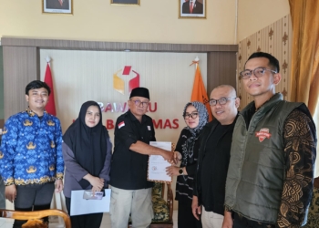 Rumah Juang Serahkan 257 Nama  Kades ke Bawaslu Terkait Kasus Pertemuan di Meotel