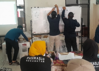 PPK Gelar Rapat Pleno Rekapitulasi Penghitungan Suara Pilkada Serentak 2024