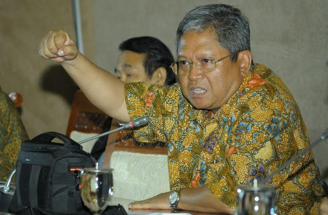 Suara Lantang tentang Negara Salah Urus