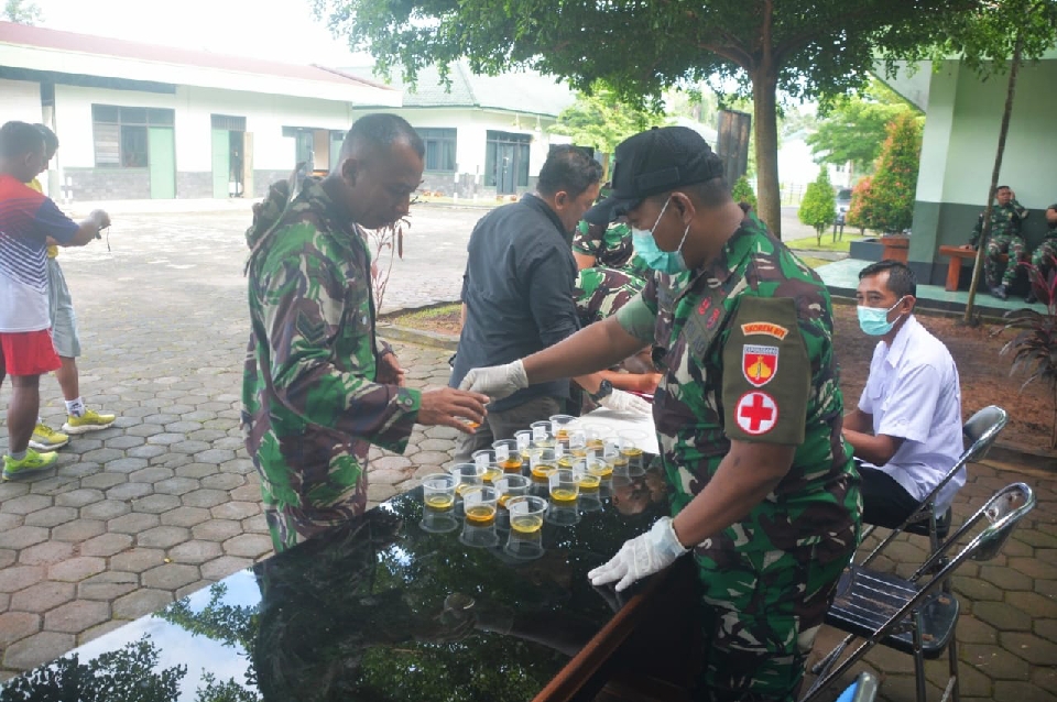 Antisipasi Penyalahgunaan Narkoba, Korem 071/Wijayakusuma Tes Urine Anggota secara Mendadak