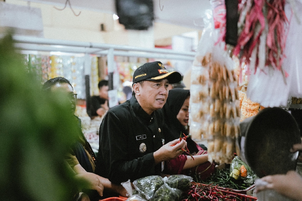 Jelang Nataru, Pemkab Banyumas Pastikan Pasokan Bahan Pokok Aman