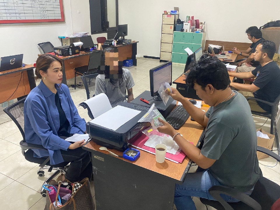 Satresnarkoba Polresta Banyumas Amankan CHD atas Kepemilikan Obat Psikotropika dan Daftar G
