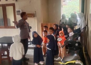 Polsek Gumelar Polresta Banyumas Tanamkan Disiplin pada Siswa PAUD Melalui Program PSA