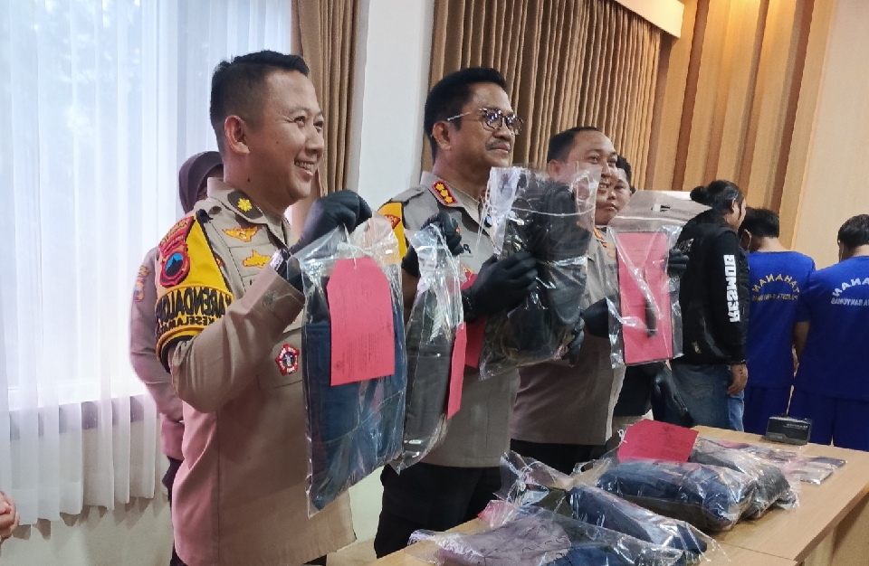 Berpakaian Layaknya PNS, Sindikat  Kejahatan Asal Lampung Gasak Ratusan Juta Bermodus Kempes Ban