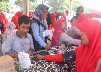 Ratusan Warga Ikuti Peringatan HUT ke-100 RSUD Banyumas dan Hari Gizi Nasional ke-56