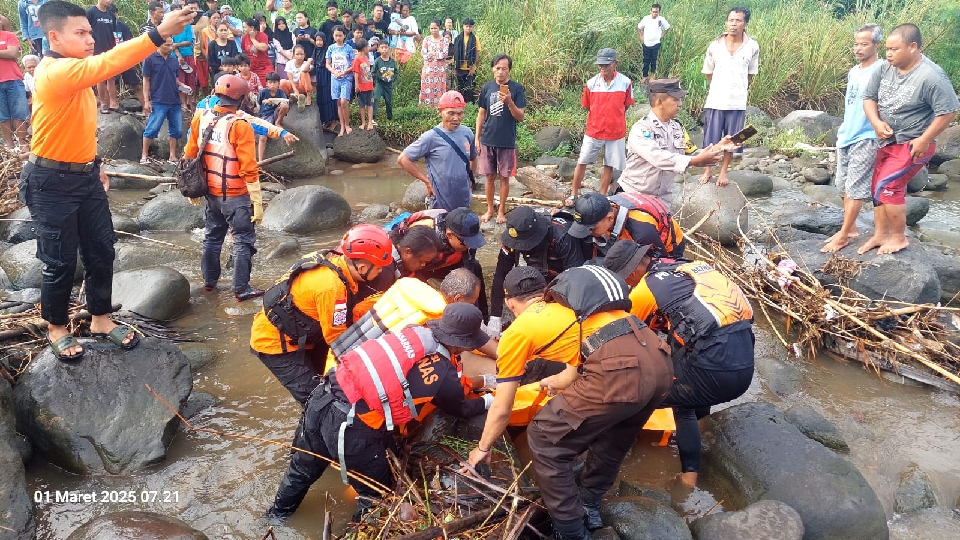 Warga Dawuhan Wetan Tewas Tenggelam di Sungai Cangkok Kedungbanteng