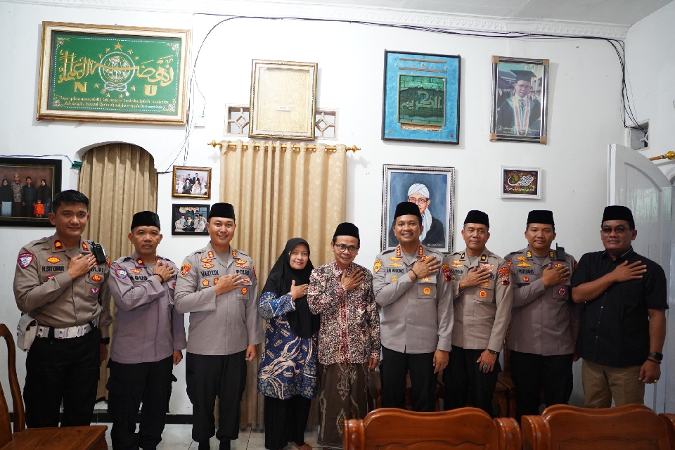 Kapolresta Banyumas Silaturahmi dengan Ketua FKUB dan Ketua MUI, Perkuat Sinergi Selama Ramadhan