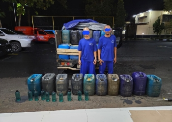 Timbun 2.640 Liter BBM Subsidi Jenis Pertalite, Dua Pria Asal Cilacap Diringkus Polresta Banyumas