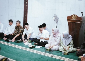 Bupati Banyumas dan Wakil Gelar Tarling Perdana di Masjid Al Iman Kebokura, Sumpiuh