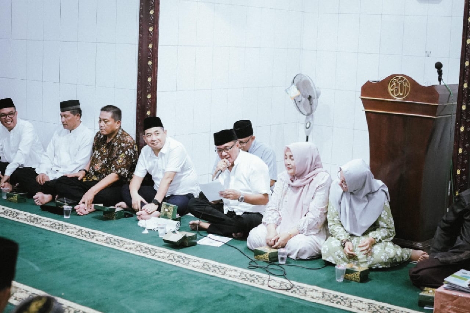 Bupati Banyumas dan Wakil Gelar Tarling Perdana di Masjid Al Iman Kebokura, Sumpiuh