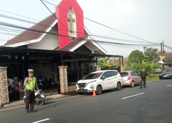 Pastikan Perayaan Paskah Berlangsung Khusyuk, Polsek Purwokerto Selatan Lakukan Pengamanan di Gereja