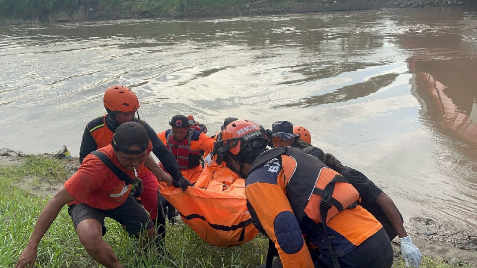 Tim SAR Gabungan Temukan Korban Tenggelam di Sungai Pemali