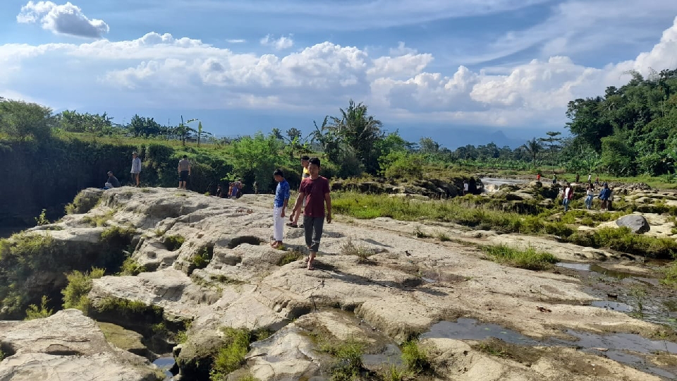 Seorang Balita Diduga Tenggelam di Sungai Logawa