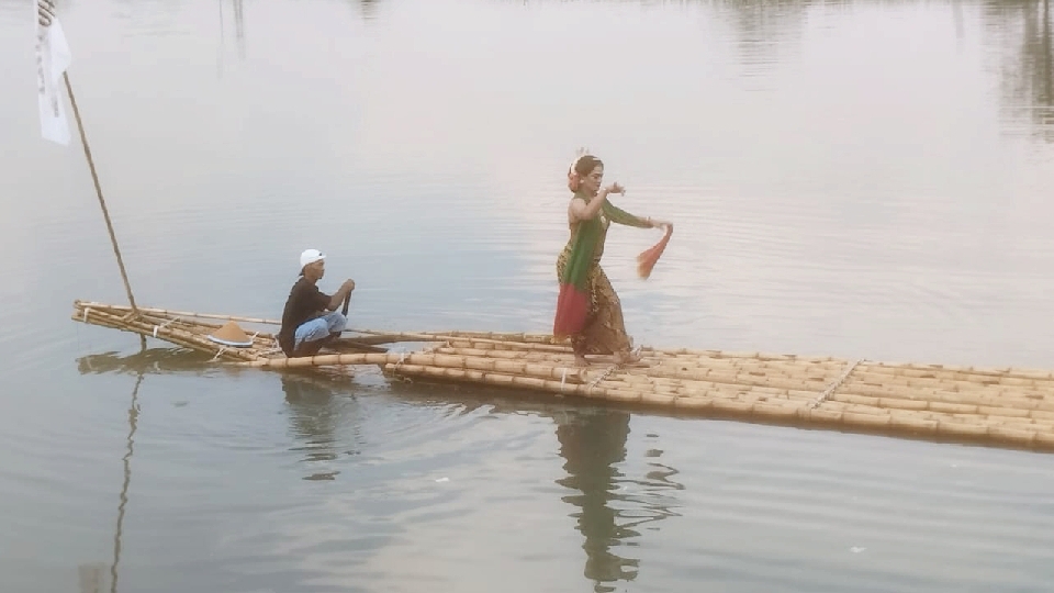 Lengger Gethek Tjampuhan: Lebih dari Sekadar Pertunjukan Tari, Ajakan Jaga Kebersihan Sungai