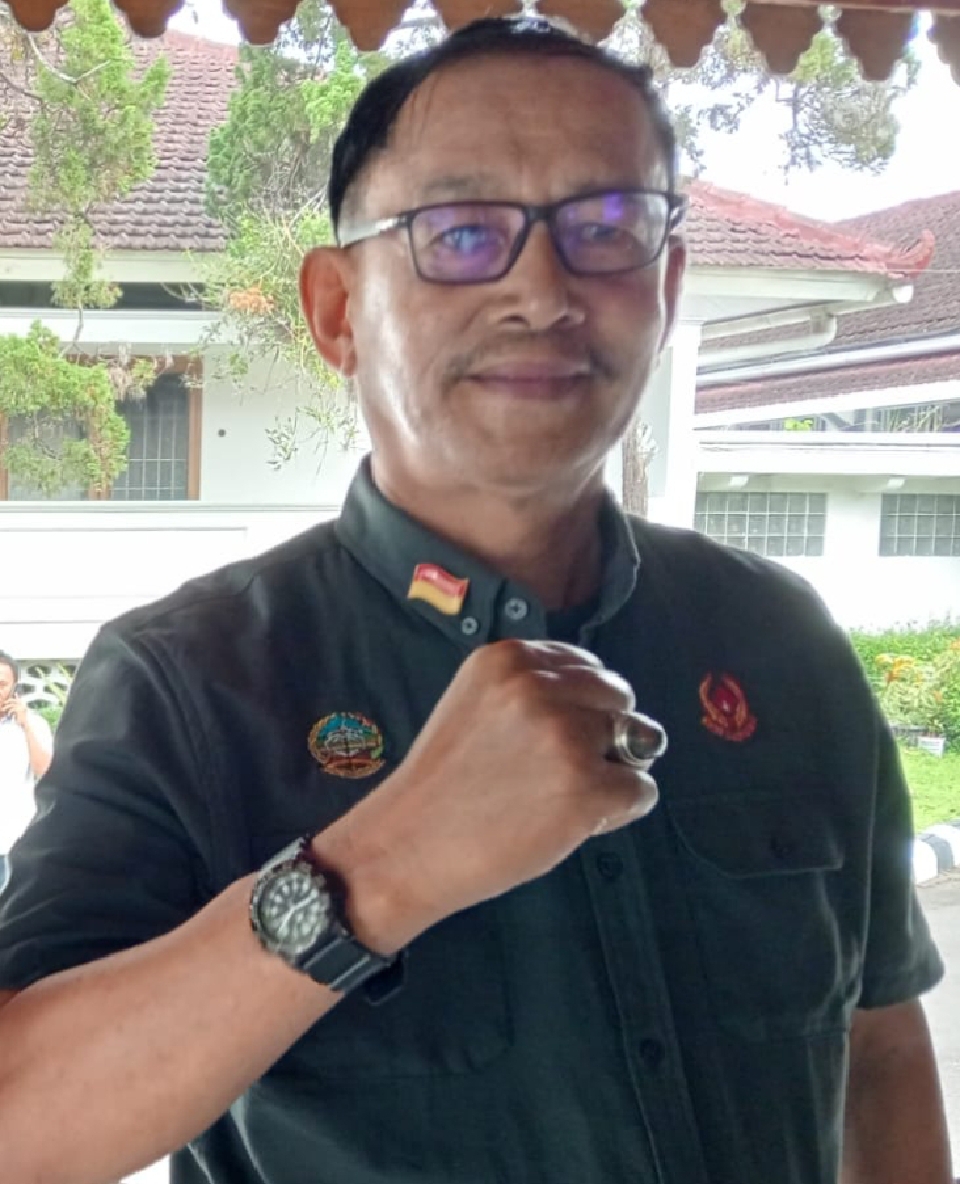 Selayang Pandang Komplek Tirta Kembar: Jalan Rusak, Tanggung Jawab Siapa?