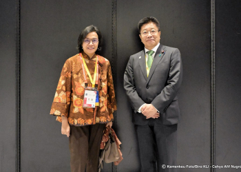 Menkeu Sri Mulyani dan Menkeu Jepang Bahas Tantangan Tarif AS dalam Pertemuan ASEAN+3