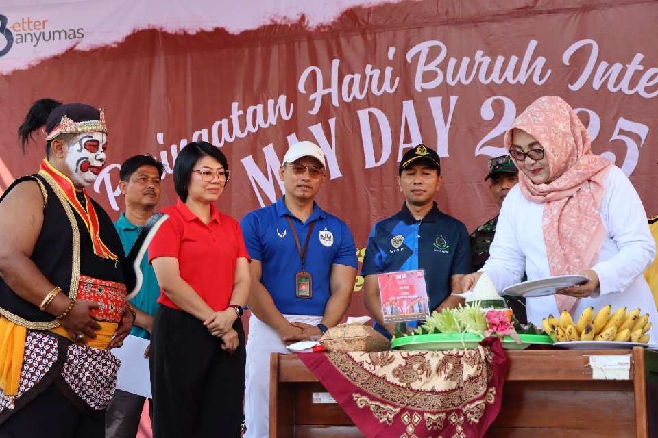 Peringati Hari Buruh, Pemkab Banyumas Gaungkan Hubungan Industrial yang Dinamis, Kondusif, dan Harmonis