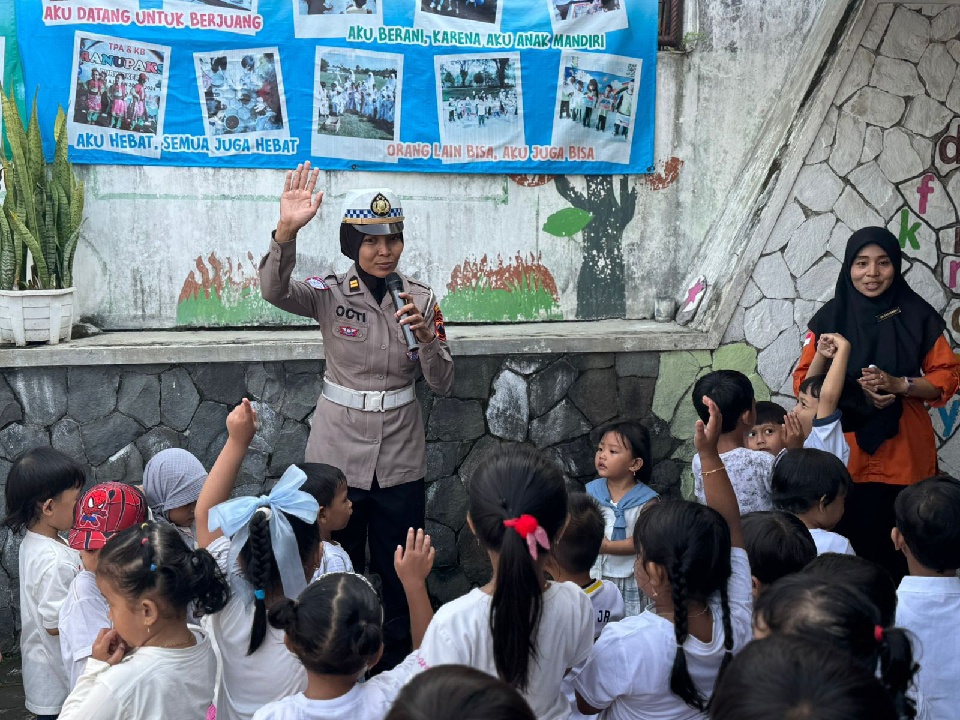 Sat Lantas Polresta Banyumas Edukasi Tertib Lalu Lintas Sejak Usia Dini