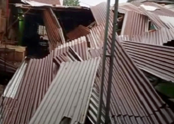 Hujan Disertai Angin Kencang Rusak Puluhan Los di Pasar Cilongok