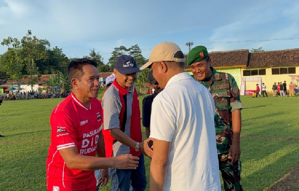 Peringati Bulan Bung Karno, Pasukan Didi Rudianto Gelar Turnamen Sepak Bola U-40