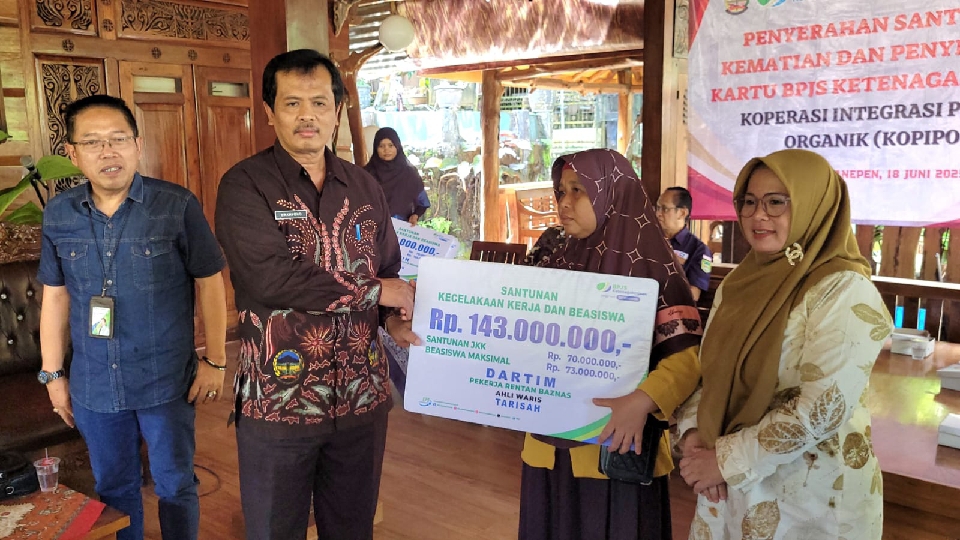 Pemkab Banyumas Lindungi Penderes Melalui BPJS Ketenagakerjaan