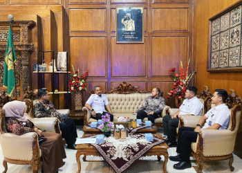 Bupati Banyumas Dorong Hilirisasi Kelapa Genjah Bali Kuning untuk Revolusi Pertanian