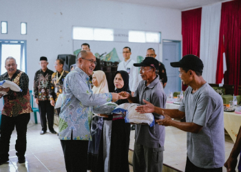 Perkuat Ketahanan Pangan, Bupati Banyumas Salurkan Bantuan Beras untuk Ribuan KPM