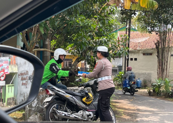 Polresta Banyumas Gelar ‘Jumat Berkah’ Sasar Warga Kurang Mampu di Tengah Ops Patuh Candi 2025