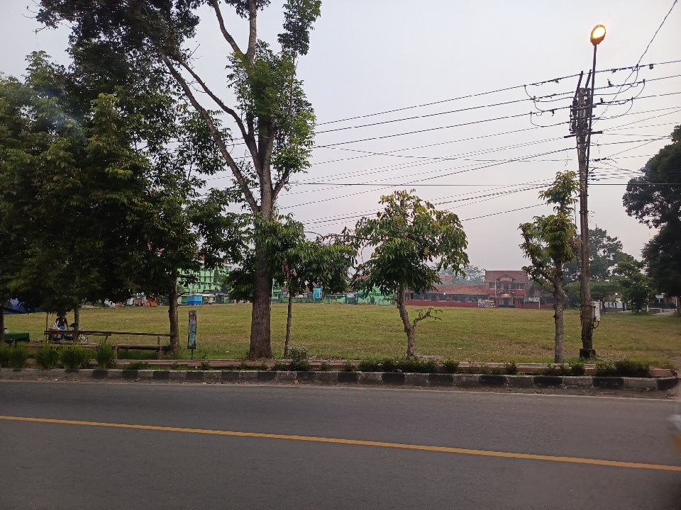 Sengketa Lapangan Cilongok Memanas: Pemdes Klaim Milik Desa, Ahli Waris Protes “Perampasan Tanah”