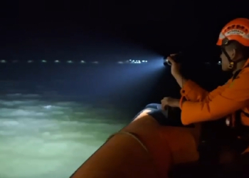 Kapal Yacht Mati Mesin di Perairan Nusakambangan, 5 Orang Selamat Dievakuasi