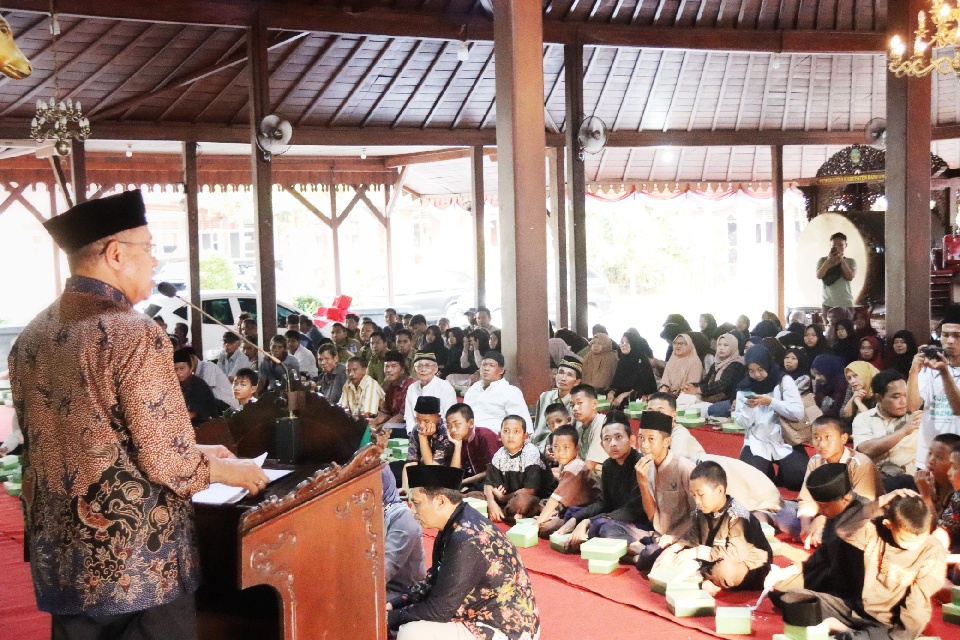 Pemkab Banyumas Awali Rangkaian HUT RI ke-80 dengan Doa Bersama dan Santunan