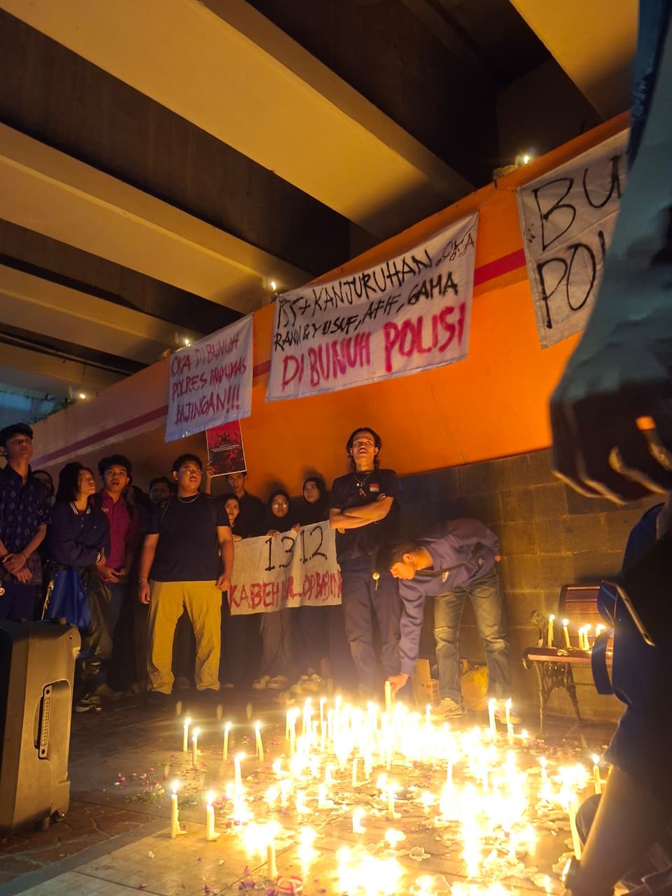 Seribu Lilin untuk Afan Kurniawan: Simbol Duka dan Seruan Keadilan Demokrasi