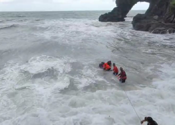 Korban Jatuh di Tebing Watu Bale Pantai Pasir Ditemukan Meninggal