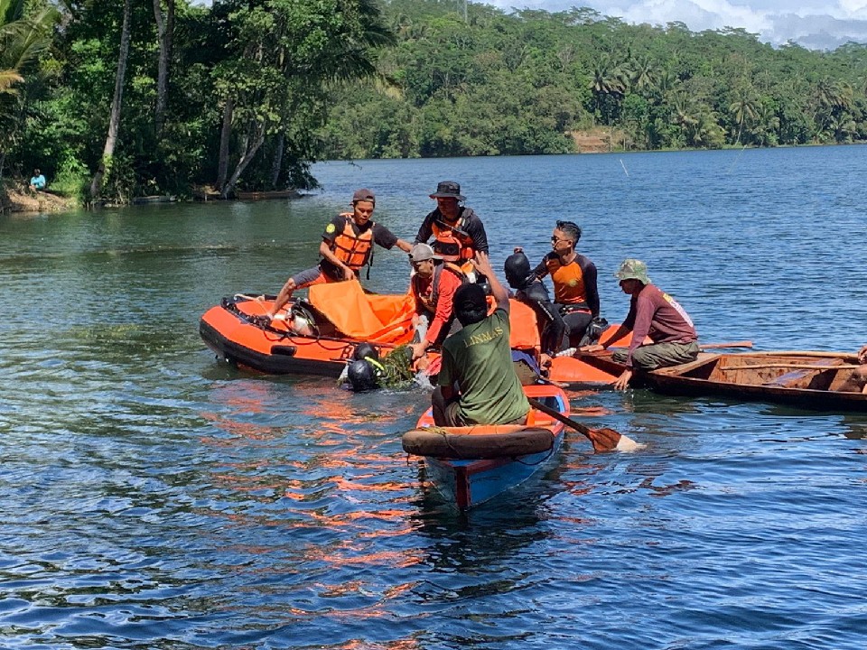 Tim SAR Temukan Warga Banyumas yang Tenggelam di Waduk Penjalin dalam Kondisi Meninggal