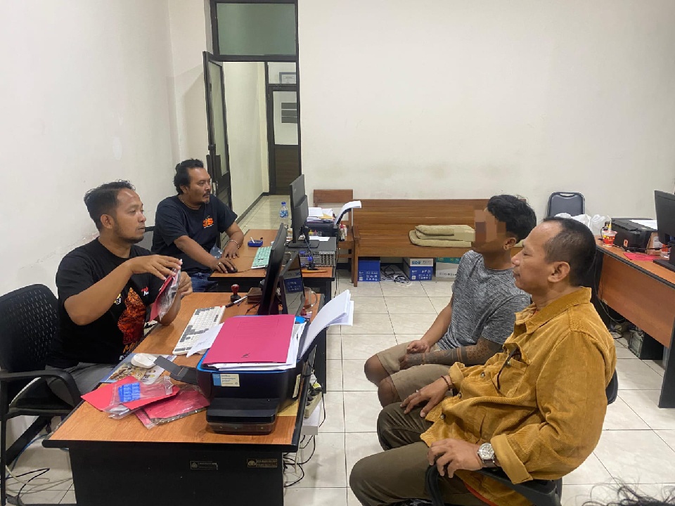 Polresta Banyumas Tangkap Buruh Serabutan Edarkan Obat Keras dan Psikotropika