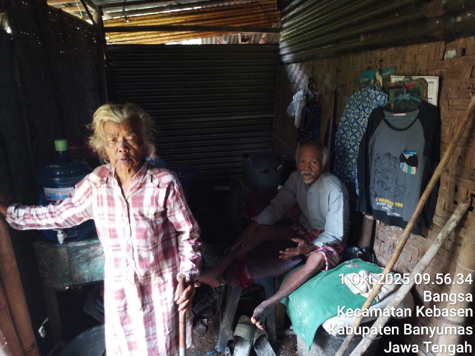 Potret Pilu Kesenjangan di Banyumas: Lansia Miskin di Gubuk Reyot Kontras dengan Tunjangan Fantastis DPRD