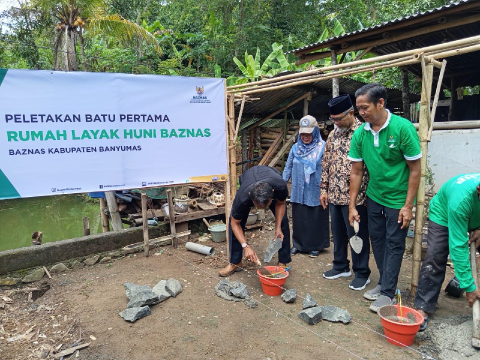 BAZNAS Banyumas Bangun Rumah Layak untuk Dua Lansia di Kebasen
