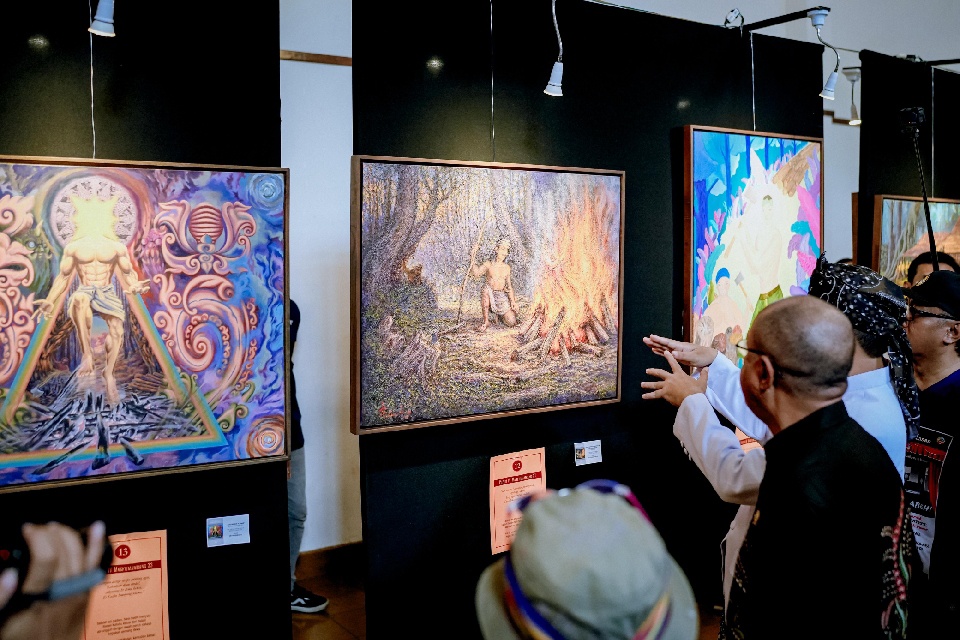 “Sastra Rupa”: Bupati Banyumas Ajak Warga Menyusuri Sejarah Lewat Lukisan Babad Banyumas