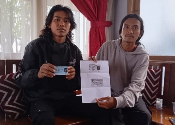 Tiga Tahun Gagal Urus e-KTP, Pemuda Cilongok Akhirnya Terima KTP Berkat Advokasi