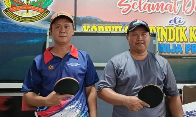 Dua Guru Pangebatan Raih Juara Tenis Meja PGRI Karanglewas