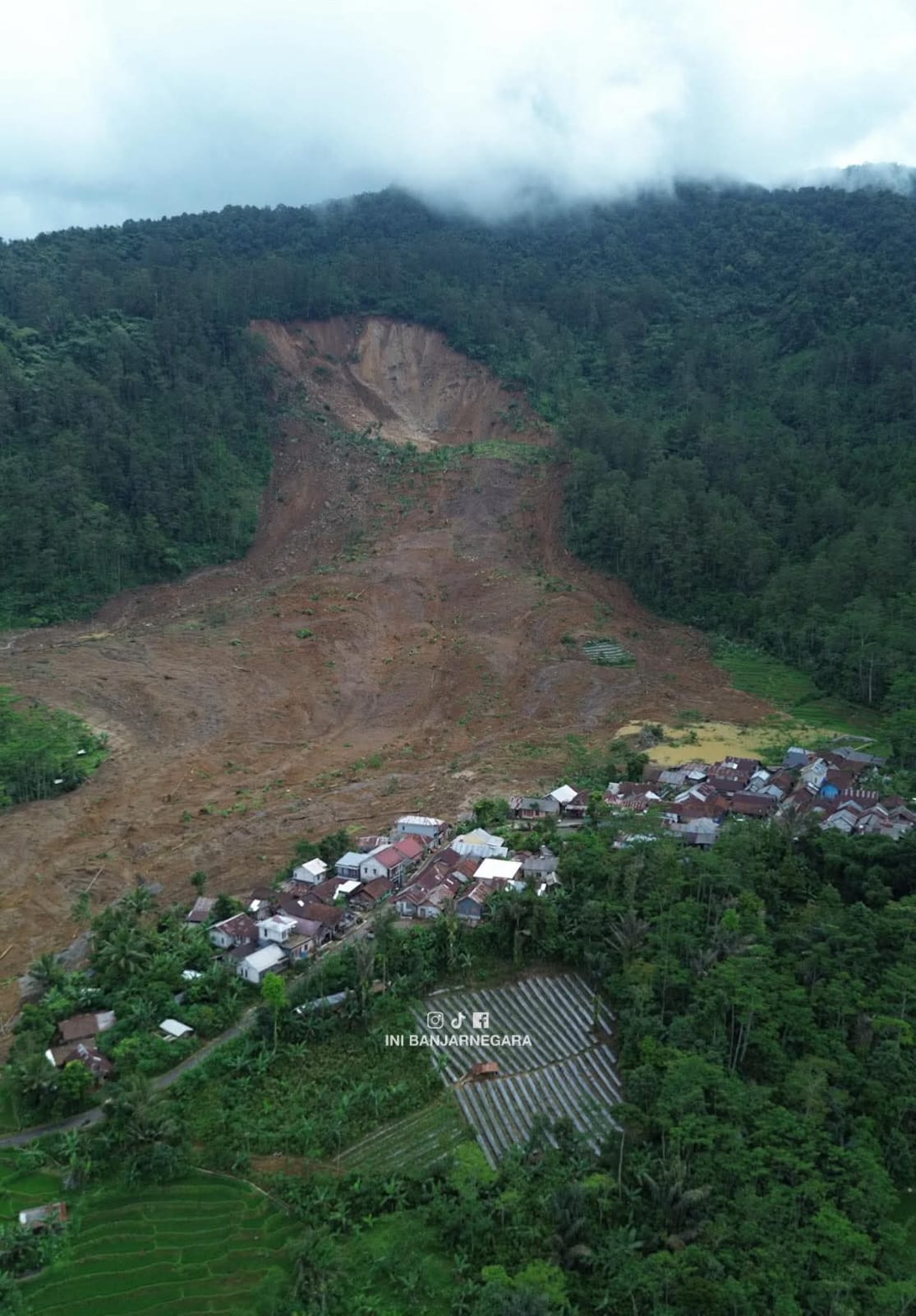 Longsor Pandanarum Banjarnegara, Dua Korban Meninggal Dunia
