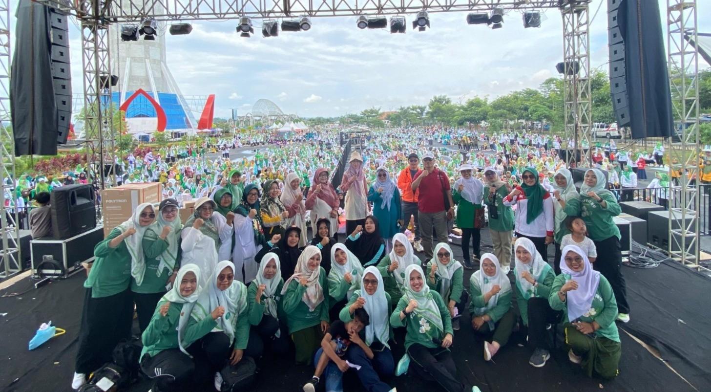 Hari Santri 2025: Banyumas Heboh Senam Massal Bareng Muslimat, Fatayat, dan IPPNU