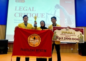 Fakultas Hukum Unsoed Juara 1 Debat Politik Nasional 2025