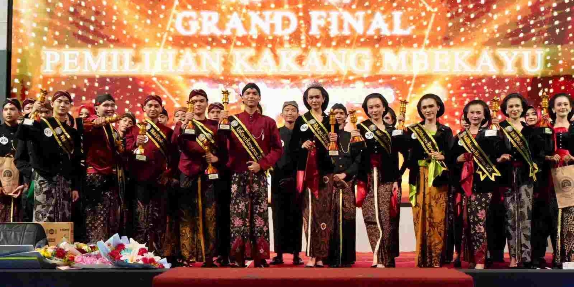 Ridho dan Syifa Resmi Raih Gelar Kakang–Mbekayu Banyumas 2025