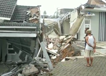 Rumah Ambruk di Puri Wiradadi III, Warga Masih Bayar KPR